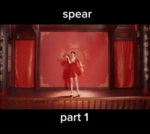 Chinese Peking Opera and Fan Dance Fusion