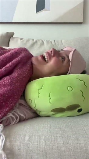 The voices in my head made me do it ✈️🏝️🎒🗺️ Same hotels, better prices 👇 Zzzello it!