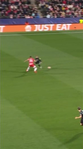 ODEGAARD'S SKILLS VS GIRONA IN THE #UCL! 🪄