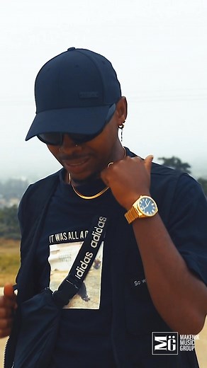 "Indlal' indenza ndibenenkenkqe..."😩🥷 Zizi The Rapper - #iBag ft Azlan Makalima is the one ♥️ #MakenikMusicGroup #Xhosa #music #2025goals #rapper #rap #dance #SAHipHop #local #upcomingartist #Real #reelschallenge #facebookreelsviral uDlamini Zizitherapper Jnr #Makhanda #easterncape #cypher #videoviral #podcastclips | Ta Zizi Ta