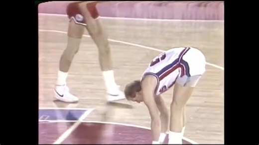 Former Hoosiers Kent Benson and Isiah Thomas with the Detroit Pistons against a loaded Philadelphia 76ers team, Kent was near perfect on this evening going 7 for 8 from the field. #kentbenson Isiah Thomas #Hoosiers Tammy Schell Steel | Indiana Basketball Memories