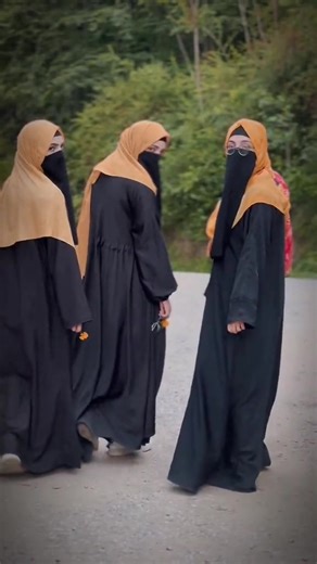 Empowering Kashmiri Girls: A Glimpse Into Their Lives