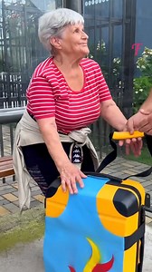 Réparer gentiment une valise cassée | Fabiosa Animation