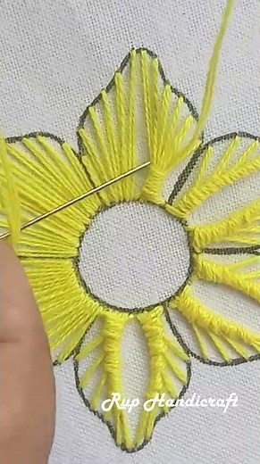 Easy 🤩 embroidery flower designs ,Embroidery for beginners , Embroidery designs #shorts #embroidery
