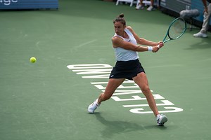 Sorribes Tormo opens Cleveland title defense with defeat of Wang Yafan