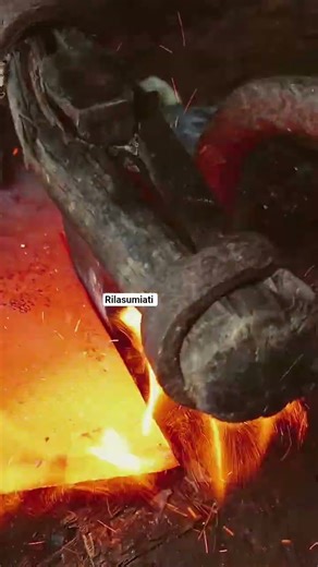 Oh, so this is how to make a traditional axe head.