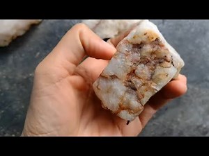 Common stones that contain gold.