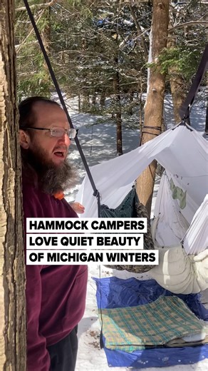 🔗: https://l.mlive.com/w5eh45 Winter camping in Michigan means no bugs, no bears and hardly any people. Hammock campers gathered at the Ludington Winter Hang at Ludington State Park last weekend. Here's how they stay warm. (Justine Lofton/MLive.com) | MLive.com