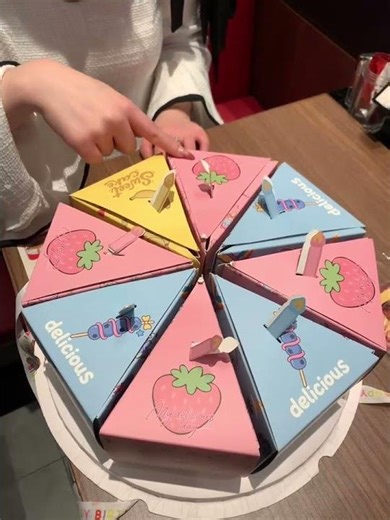 Who said cakes can only be sweet? I want to turn it into a surprise blind box. Open the blind bo