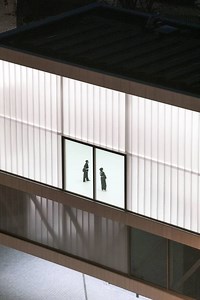 How to Design and Install Seamless Translucent Polycarbonate Facades