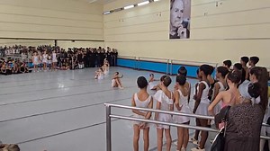 Regalo Navideño de los niños de la Escuela Nacional de Ballet Fernando Alonso, al ritmo de “Me Dicen Cuba”…gracias 🙏🏼♥️ | Havana D'Primera