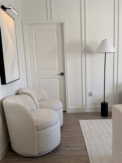 This high-pressure steam cleaner is a total game changer💨🧼✨. Deep cleaning, no harsh chemicals, and everything looks brand new again 🤍 #steamer #handheldsteamer #cleaning #cleaninghacks #cleanwithme