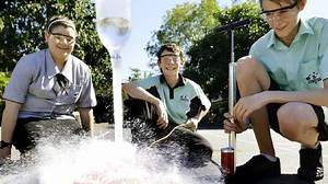 National Science Week blasts off with Cafe Scientifique