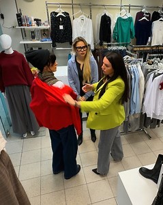 Store Owner Conducts Social Experiment to Uncover People's True Nature | Dear Diary