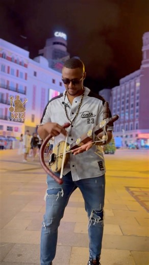 MADRID & RIBAB . . Vidéo by my brother & @aghilas__ 🙏🏿🙏🏿 #azizozouss #ribab #madrid #madrid🇪🇸 #españa #spain #amazighculture #solo #musique | Aziz ozouss