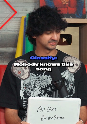 How do they NOT KNOW of Wonderwall… HOW!!! 🤣🤣 #fyp #challenge #fullsquad #music #songs