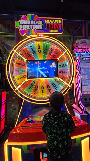 Wheel of Fortune Arcade Game #arcadegames #playarea #winticket