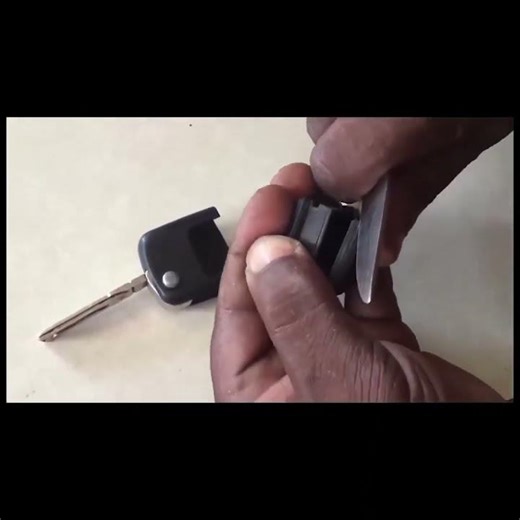 Vw Jetta MK4 - How to change Remote Key Battery