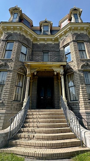 The abandoned Castle in Elmira, NY, which captured the internet's attention in 2021, boasts a rich history dating back to the 1870s. Constructed by local architects Pierce and Bickford for a prominent coal and railroad businessman, this imposing structure showcases exemplary Second Empire design—a style prevalent in the Northeast and Midwest post-Civil War era. Spanning over 8,200 square feet and comprising 10 bedrooms, the castle exudes grandeur and elegance, adorned with intricate French Gothi