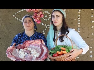 How To Cook Red Meat Stew With Beef Ribs And Onion Sauce In A Beautiful Thatched House