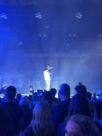 Bryson Lewis (@bryson.lewis54)’s videos with Fall In Love - Bailey Zimmerman