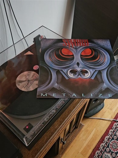 Band: Sword Album: Metalized Year: 1986 Genre: Heavy Metal Best song: F.T.W. #sword #metalized #heavymetal #vinyl #vinylcollection