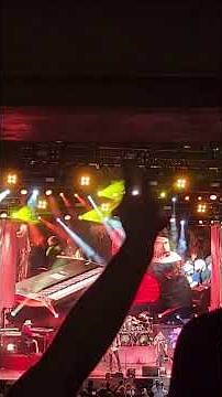 Lynyrd Skynyrd Gimme Three Steps