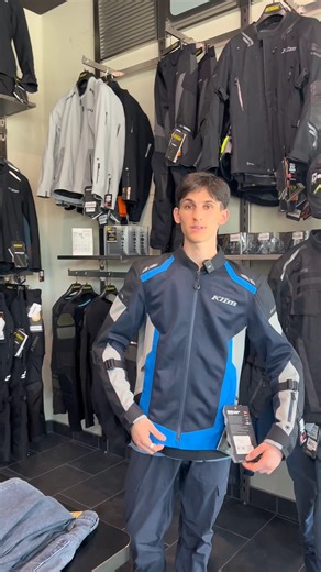 Profitez de 20 % à 70 % de rabais sur une vaste sélection d’articles à la boutique — vêtements, accessoires et équipement de moto! 🧤🧥🏍️ Dépêchez-vous, les quantités sont limitées! 📍 6695 rue Saint-Jacques, Montreal 📞 514-712-7777 Enjoy 20% to 70% OFF on a wide selection of items at the boutique — riding gear, apparel, and accessories! 🧤🧥🏍️ Hurry in, quantities are limited! #GabrielBMWMoto #BMWMotorrad #MotoMontreal #BMWLife #BoutiqueMoto #MakeLifeARide | Gabriel BMW Motorrad Montreal