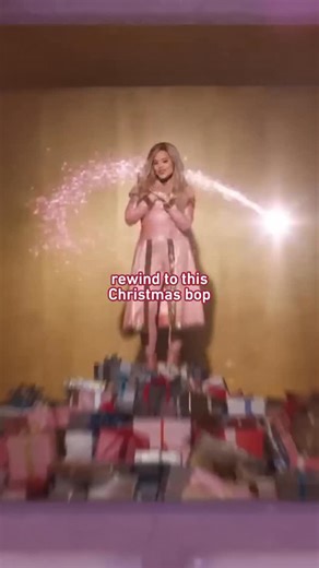 Is Audrey Naughty or Nice? 🎥: Audrey’s Christmas Rewind | Disney Descendants