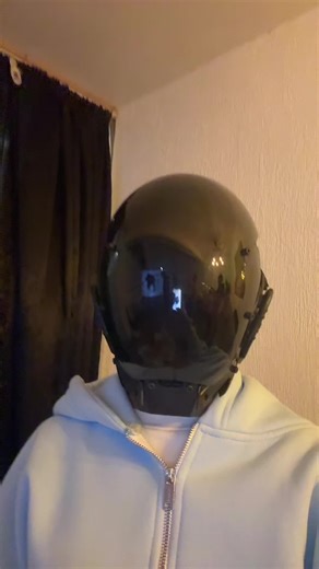 Shiny Black Helmet Style and Accessories Ideas