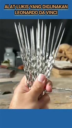 Alat Lukis Yang Digunakan Leonardo Da Vinci. #faktadunia #sains #infoseputar #informasipublik #infounik #infomenarik #infometa #infoterkini #infoterbaru #didyouknow #informativepost #informativecontent #aksi #kreatif #inovatif #inovasi #teknologi #tutorial #foryoupage #reels #videoviral #beritaviral #fypシ゚viralシfypシ゚ | Safriyadi Safriyadi