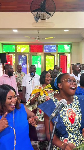 MI D’AKPE NA MAWU Enjoy this Ewe medley from Palm Sunday before the mood changes.. #catholic #catholictiktok #catholicfyp #fyp
