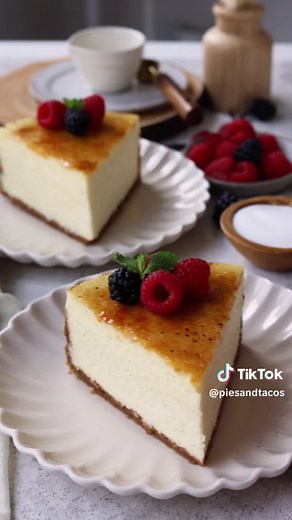 Creamy and Delicious Crème Brûlée Cheesecake Recipe