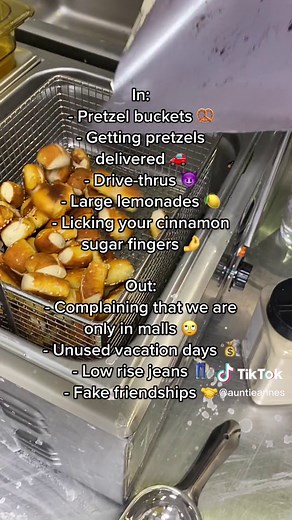 Our prediction on 2023 trends 😈🤪 #auntieannes