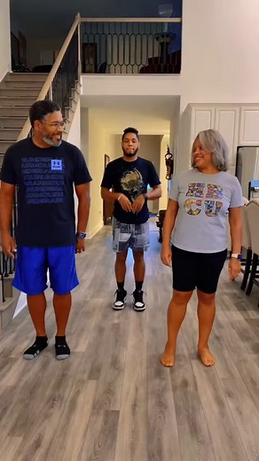 Saw this new line dance from #TeamPrentice trending and said, that HBCU shirt looks familiar! 😉 🙌🏾 #LineDance | HBCU Alum