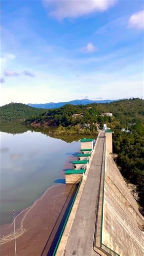 Le Barrage de Pantà de Boadella #vanlifevoyages #spain #espagne #campervan #vanlifeespaña