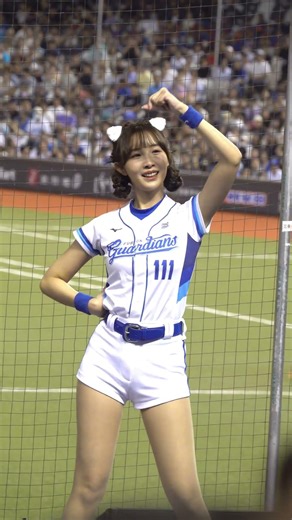 Fubon 111 蓁蓁 「周佳樂應援」 250612 台北大巨蛋