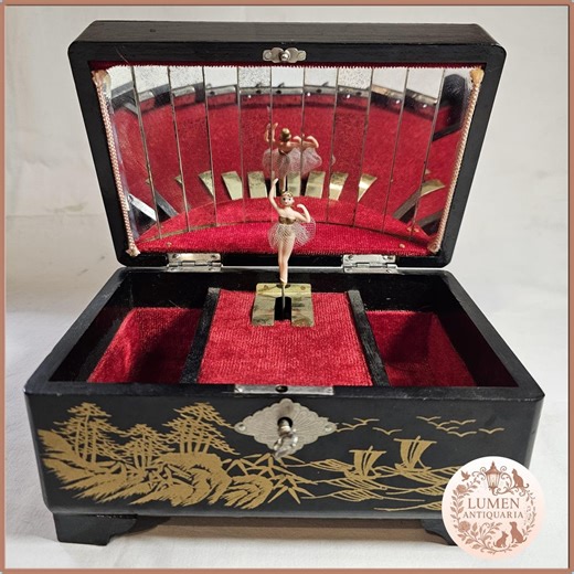 Vintage Japanese lacquer music box with ballerina by Toyo (1960s–1970s)