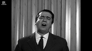 Eine echte Jahrhundertstimme! Hier hat Giuseppe Di Stefano 1962 München für ein Galakonzert besucht. Heute wäre der italienische Heldentenor 100 Jahre alt geworden 🎁🥰 Giuseppe Di Stefano, un uomo un artista | ARD Klassik