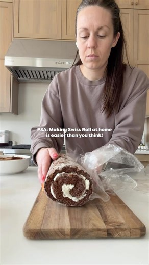 homemade swiss roll 🤎 #baking #cake #roll