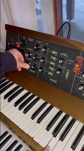 Minimoog Model D — building a chord from a single note