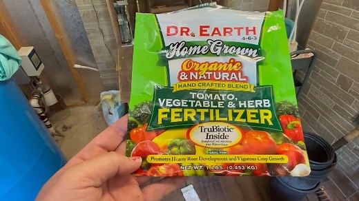 Watch Honest Review of Dr. Earth Organic Fertilizer on Amazon Live