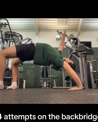 Getting some better progression. I got into the position after some extra Scap control exercises programmed by @Tread Athletics This is a progression I’m having fun with and excited to get better at the movement #pitching #baseball #treadathletics #collegebaseball #backbridge