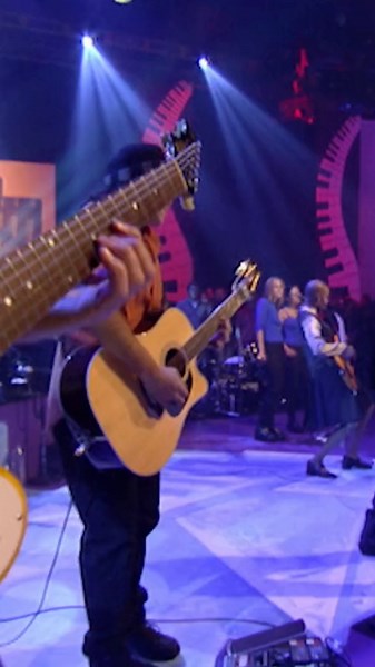 David Bowie Live Performance of 'Something in the Air' on Later with Jools Holland (1999)