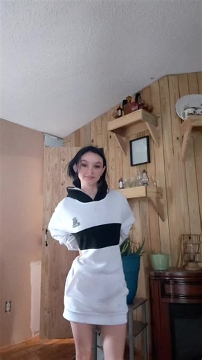 Breyna_casper17 (@breyna_ant_of_4)’s videos with Colors - Crossfade