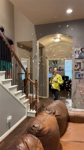 A balloon surprise moment