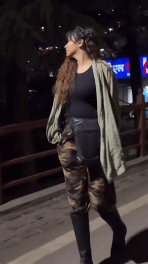 #modelshoot #fashionblogger #modeling #modelgirl | Huma Khan | Facebook