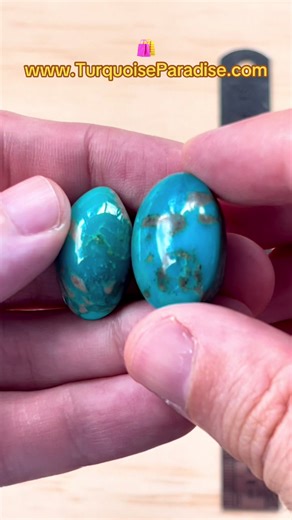 2 Lovely Turquoise Cabochon Stones from Kerman mine Iran. Stabilised #turquoise #トルコ石 #бирюза #turquesa #türkis