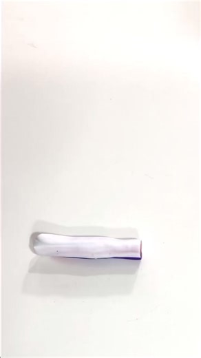 I have been busy creating more earrings, with little polymer clay flowers and wire detail. These have a slightly translucent background which really gives them an extra glow in sunlight. I couldn't resist making some for me too 😉 and love wearing them 🙃 These are in my Etsy store, link in bio - ttps://www.etsy.com/uk/shop/PolyOriginals 😉🙂#polymerclay #polymerclaycanes #polymerclayartist #flowerearrings #translucent #polymerearrings #creativeartist #earrings #flowerjewellery #resinearrings #a