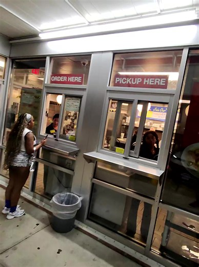 The Power of Gratuity in Spreading Happiness